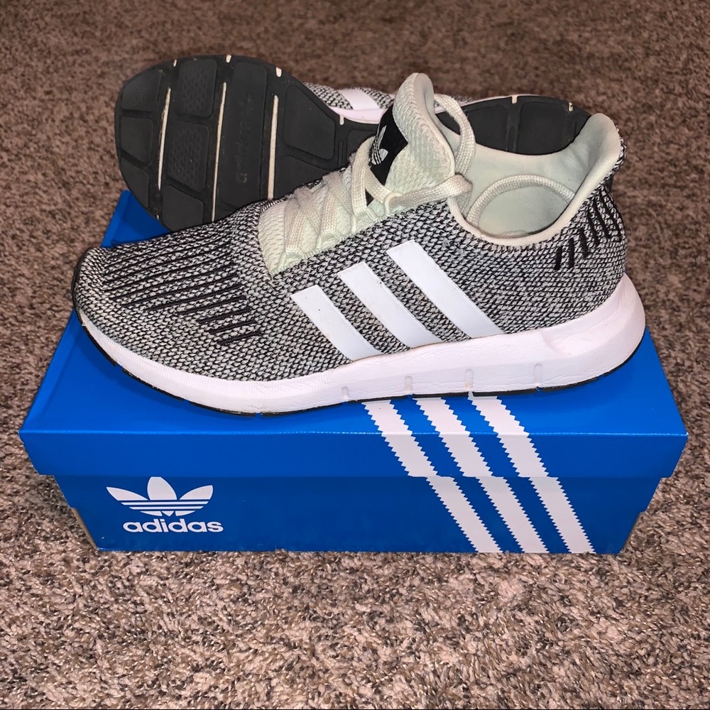 Adidas Swift Runs